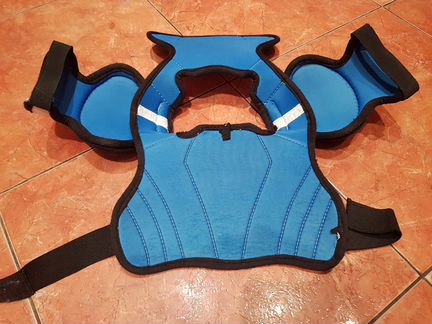 Нагрудник хоккейный