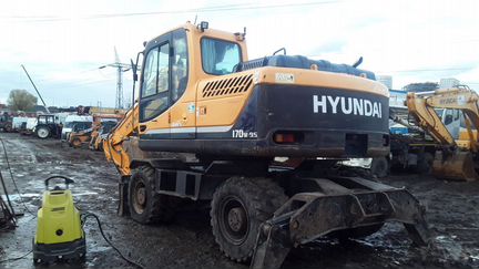 Колесный экскаватор Hyundai 170W-9S