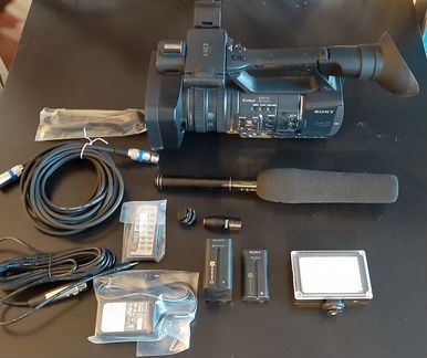 Видеокамера sony HDR-AX2000E + штатив