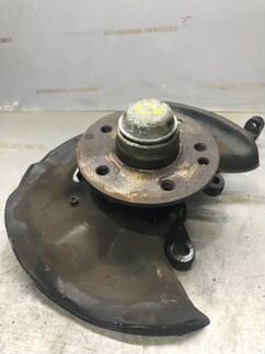 Кулак поворотный правый Mercedes E-Class W210