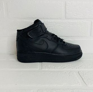 Кроссовки Nike