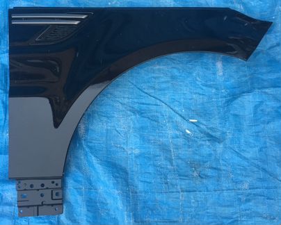 Крыло переднее правое Range Rover Sport LR044231