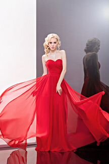 Платье вечернее