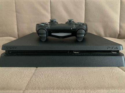 Sony PS4 Slim