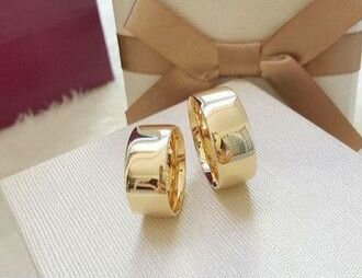 Золотые обручальные кольца