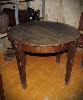 Столы деревянные