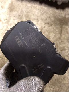 Дроссельная заслонка Audi A4 8K 3.0 CAK 2010