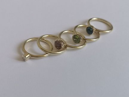 Сет из 5 золотых колец